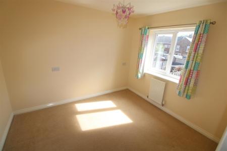 3 bedroom Semi-detached house for sale in Saw Mill Way, Burton-On-Trent