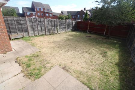 3 bedroom Semi-detached house for sale in Saw Mill Way, Burton-On-Trent