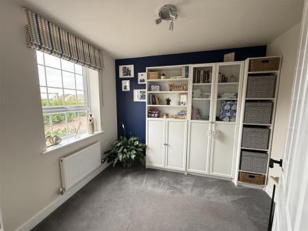 4 bedroom Detached house for sale in Knight Close, Henhurst Hill, Burton