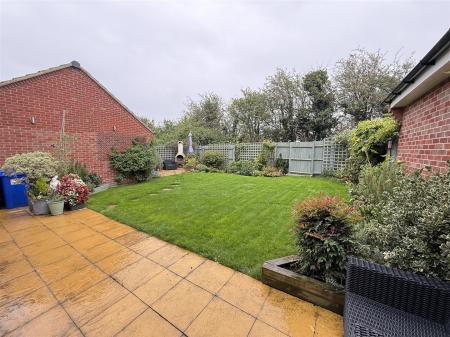 4 bedroom Detached house for sale in Knight Close, Henhurst Hill, Burton