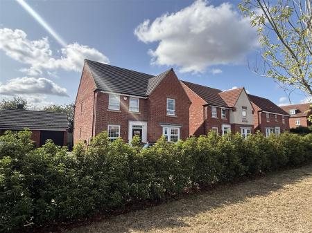 Knight Close, Henhurst Hill, Burton