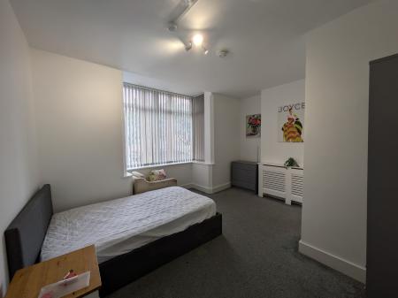 1 bedroom House share to let in Horninglow Road North, Burton upon Trent, DE13