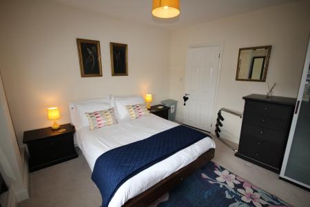 2 bedroom Flat to let in Lichfield Street, Staffordshire, Burton upon Trent, DE14