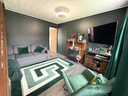 2 bedroom Semi-detached house for sale in Glamis Close, Stretton, Burton on Trent