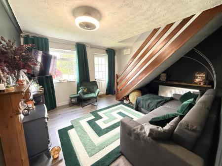 2 bedroom Semi-detached house for sale in Glamis Close, Stretton, Burton on Trent