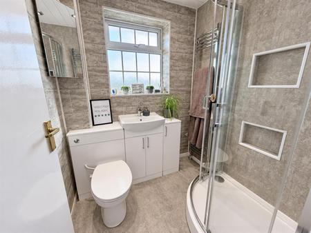 2 bedroom Semi-detached house for sale in Glamis Close, Stretton