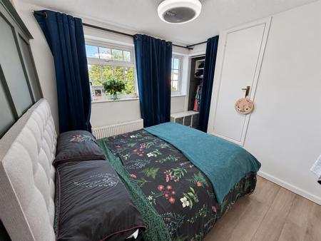 2 bedroom Semi-detached house for sale in Glamis Close, Stretton