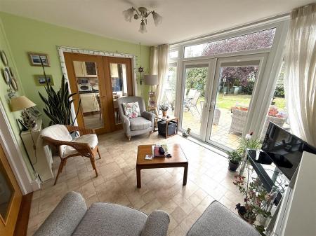 3 bedroom Detached house for sale in Eton Road, Burton-On-Trent