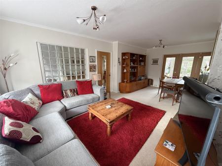 3 bedroom Detached house for sale in Eton Road, Burton-On-Trent