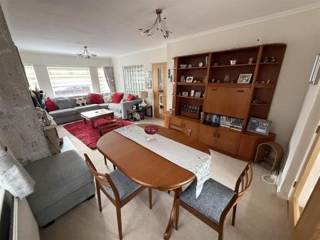 3 bedroom Detached house for sale in Eton Road, Burton-On-Trent