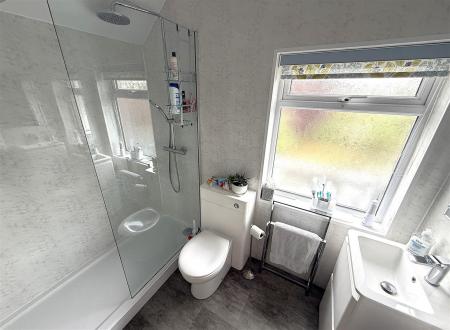 3 bedroom Detached house for sale in Eton Road, Burton-On-Trent
