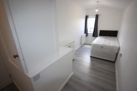 1 bedroom House share to let in Clamp Drive, Derbyshire, Swadlincote, DE11