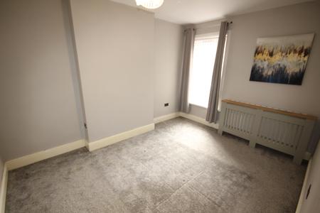 4 bedroom Semi-detached house to let in Belvedere Road, Staffordshire, Burton upon Trent, DE13