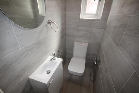 4 bedroom Semi-detached house to let in Belvedere Road, Staffordshire, Burton upon Trent, DE13