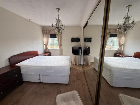 2 bedroom End of terrace house for sale in Donisthorpe Lane, Moira, Swadlincote