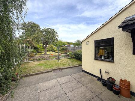 2 bedroom End of terrace house for sale in Donisthorpe Lane, Moira, Swadlincote