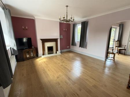 2 bedroom End of terrace house for sale in Donisthorpe Lane, Moira, Swadlincote