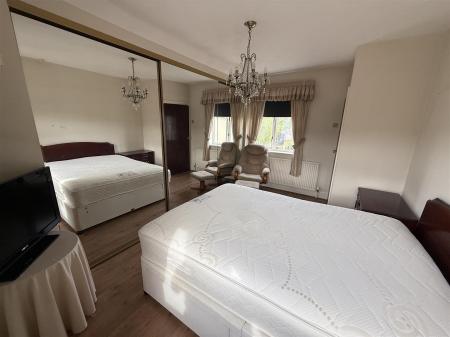 2 bedroom End of terrace house for sale in Donisthorpe Lane, Moira, Swadlincote