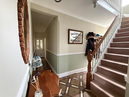 3 bedroom Detached house for sale in Scalpcliffe Road, Burton-On-Trent