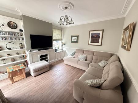 3 bedroom Detached house for sale in Scalpcliffe Road, Burton-On-Trent