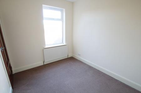 2 bedroom House to let in Broadway Street, Burton upon Trent, DE14
