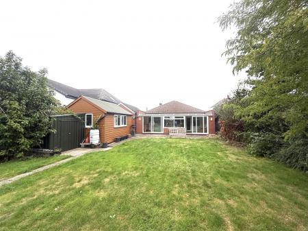2 bedroom Detached bungalow for sale in Craythorne Road, Stretton, Burton-On-Trent