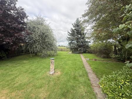 2 bedroom Detached bungalow for sale in Craythorne Road, Stretton, Burton-On-Trent