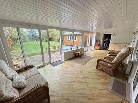 2 bedroom Detached bungalow for sale in Craythorne Road, Stretton, Burton-On-Trent