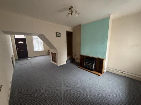 2 bedroom Terraced House for sale in Oak Street, Burton-On-Trent