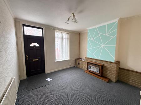 2 bedroom Terraced House for sale in Oak Street, Burton-On-Trent