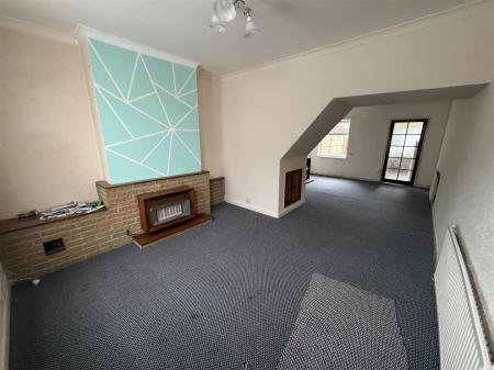 2 bedroom Terraced House for sale in Oak Street, Burton-On-Trent