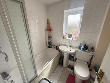 2 bedroom Town house for sale in Shipley Close, Branston, Burton-On-Trent