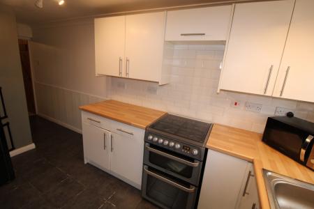 2 bedroom House to let in Tutbury Road, Burton upon Trent, DE13