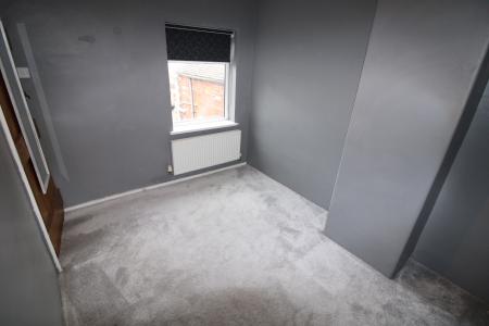 2 bedroom House to let in Tutbury Road, Burton upon Trent, DE13