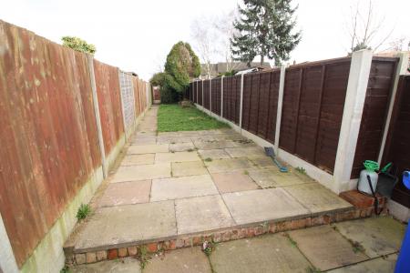 2 bedroom House to let in Tutbury Road, Burton upon Trent, DE13
