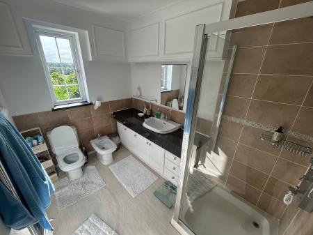 1 bedroom House share to let in Brizlincote Lane, Staffordshire, Burton upon Trent, DE15