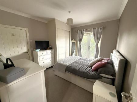 4 bedroom Semi-detached house for sale in Hewer Drive, Castle Gresley, Swadlincote