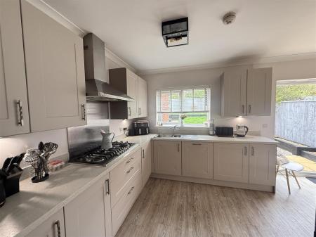 4 bedroom Semi-detached house for sale in Hewer Drive, Castle Gresley, Swadlincote