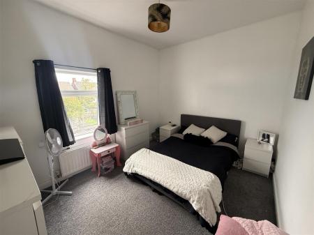 2 bedroom End of terrace house for sale in Victoria Crescent, Burton-On-Trent