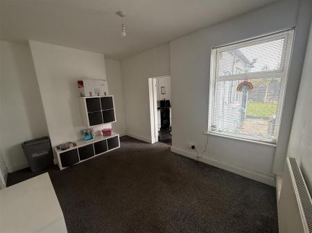 2 bedroom End of terrace house for sale in Victoria Crescent, Burton-On-Trent