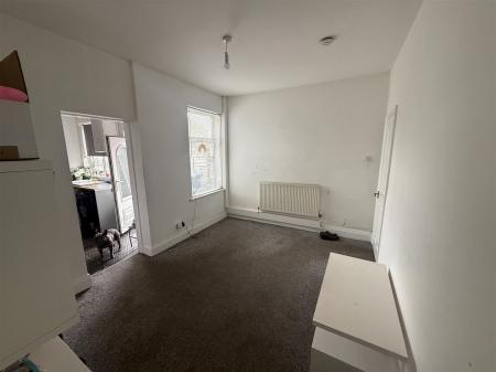 2 bedroom End of terrace house for sale in Victoria Crescent, Burton-On-Trent
