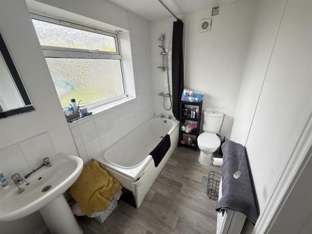 2 bedroom End of terrace house for sale in Victoria Crescent, Burton-On-Trent