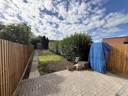 3 bedroom Semi-detached house for sale in Eton Road, Burton-On-Trent