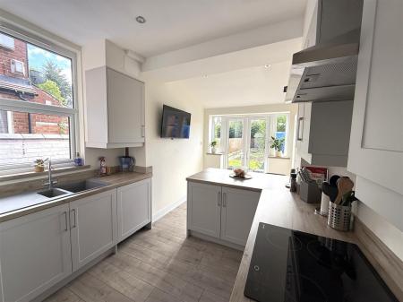 3 bedroom Semi-detached house for sale in Eton Road, Burton-On-Trent