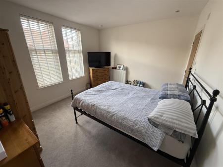 3 bedroom Semi-detached house for sale in Eton Road, Burton-On-Trent