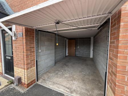 2 bedroom Detached house for sale in Windmill Close, Woodville, Swadlincote