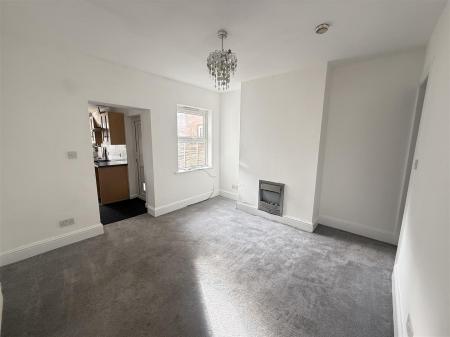 3 bedroom Terraced House for sale in James Street, Burton-On-Trent