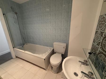 3 bedroom Terraced House for sale in James Street, Burton-On-Trent