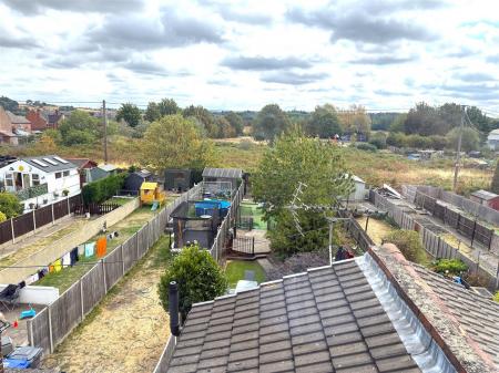 3 bedroom Terraced House for sale in Wetmore Road, Burton-On-Trent