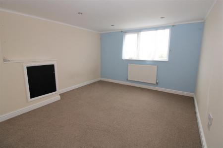 3 bedroom Terraced House for sale in Wetmore Road, Burton-On-Trent